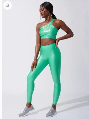 Heroine Sport Slick Green Marvel workout  Set